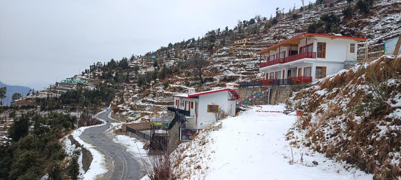 The Vintage Hill Village - Himalayan Boutique Resort Kanatal Exteriör bild