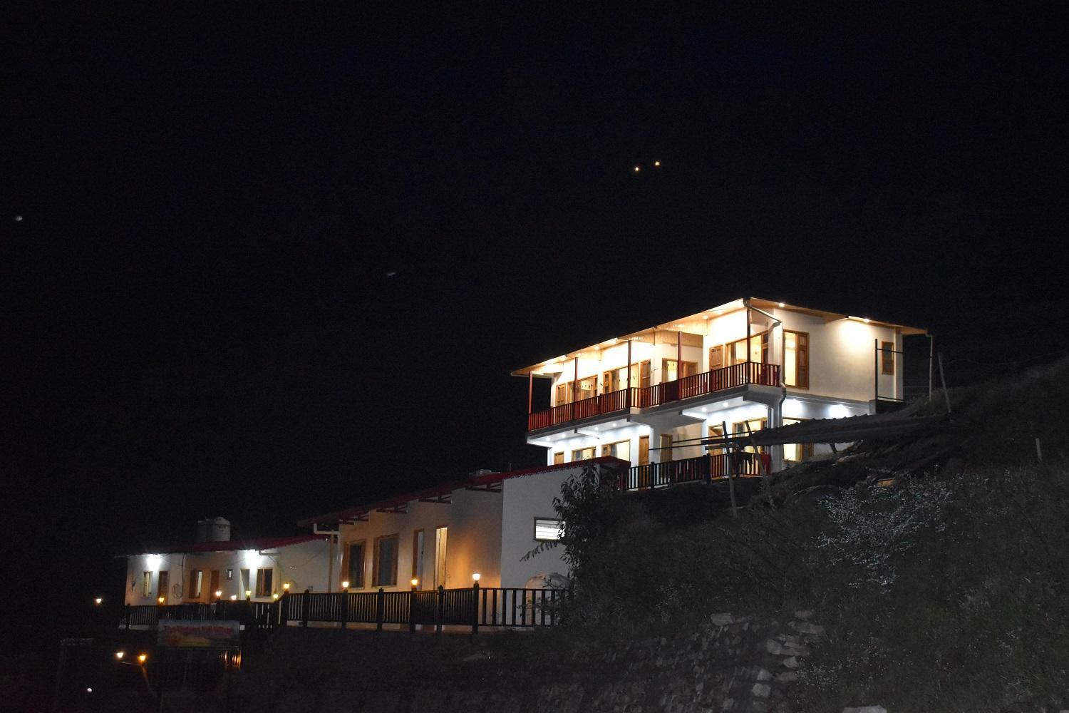 The Vintage Hill Village - Himalayan Boutique Resort Kanatal Exteriör bild