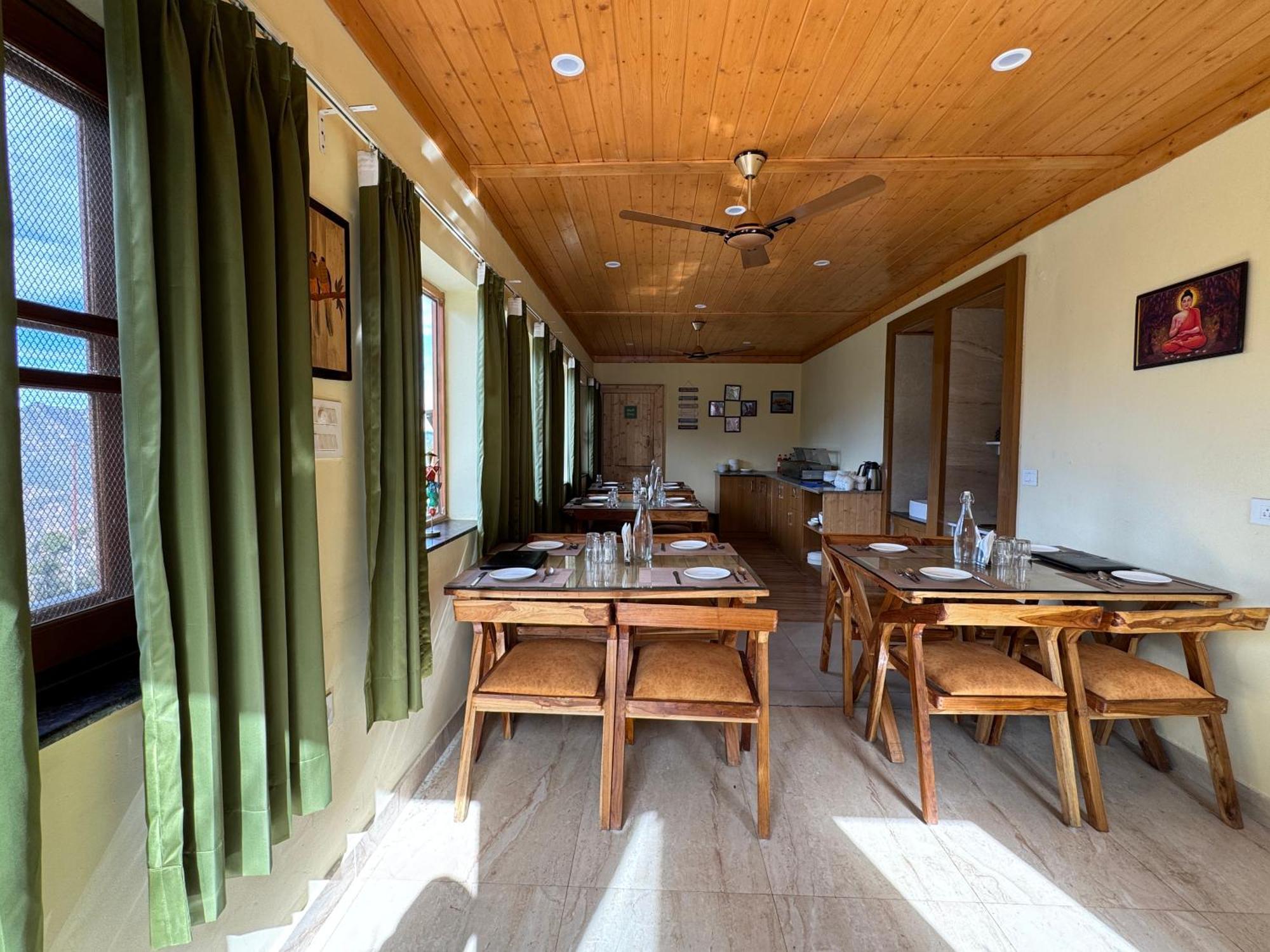 The Vintage Hill Village - Himalayan Boutique Resort Kanatal Exteriör bild